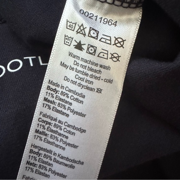 AVE Leisure Navy Blue Boot Leg Atheltic Leggings. NWT. Size 30/32 (actual 42x33) - Picture 7 of 10